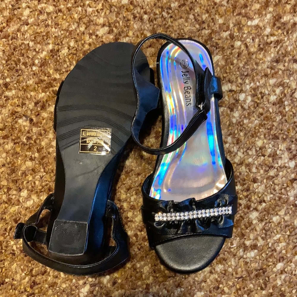 Black girls dress shoes- never worn size 2